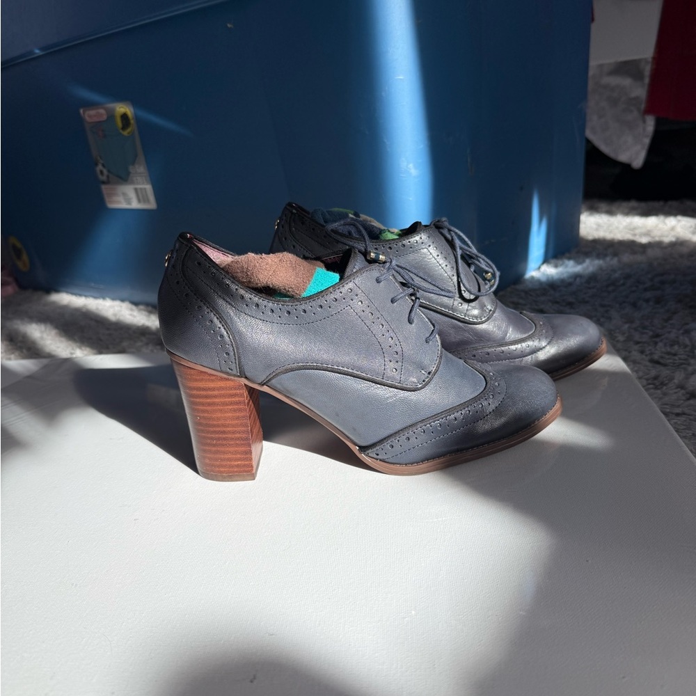 Tommy Hilfiger Women’s Fabiole Navy Leather Oxford Heels Size 9M